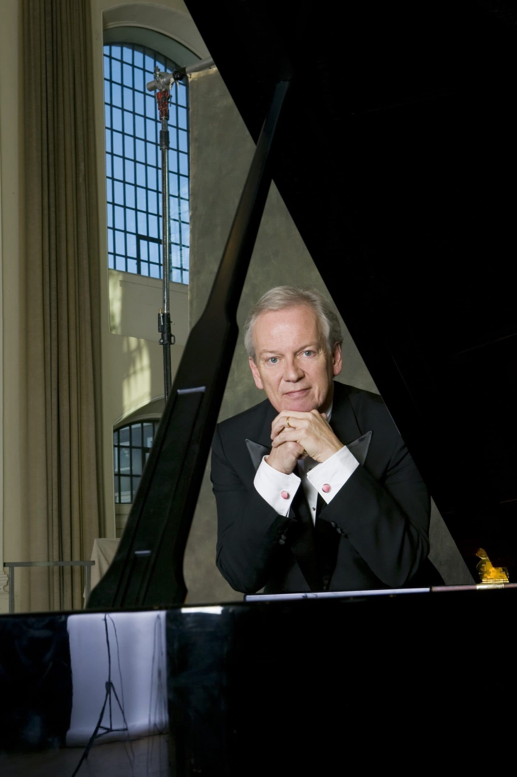 Howard Shelley OBE & Friends