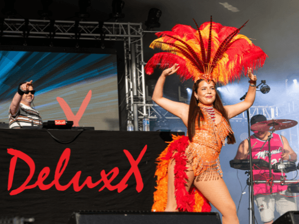 Love Deluxe